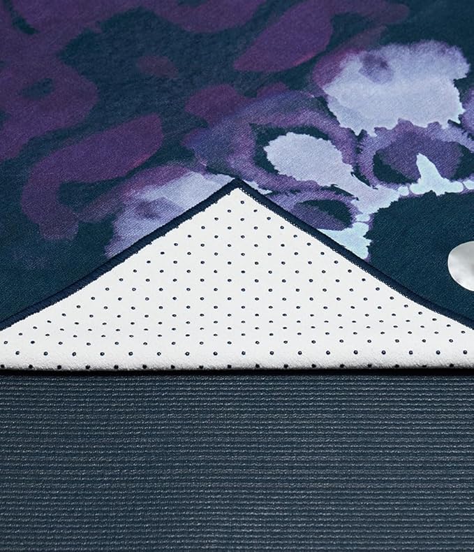 Manduka Yogitoes Yoga Towel – Rubber Grip Dots Non-Slip Bottom, Quick Dry Fitness Towel for Hot Yoga, Pilates, Exercise