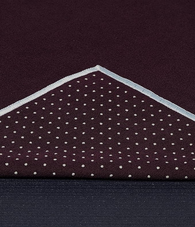 Manduka Yogitoes Yoga Towel – Rubber Grip Dots Non-Slip Bottom, Quick Dry Fitness Towel for Hot Yoga, Pilates, Exercise