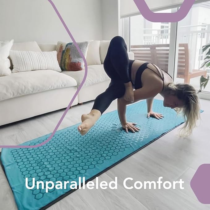 Clever Yoga Non-Slip Hot Yoga Towel – Non-Slip Grip for Hot Yoga, Sweat Absorbent, Honeycomb Silicone Grip, Stays Flat – Ideal for Pilates, Travel, Washable & Lightweight - Turquoise