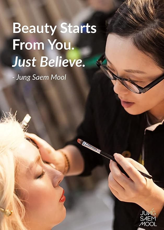 JUNG SAEM MOOL Essential Skin Nuder Longwear Cushion 0.98 Fl Oz (Light), Refill Included, 24H Lasting Cushion Foundation with High Coverage, Semi-Matte Natural Finish, Korean Foundation Makeup