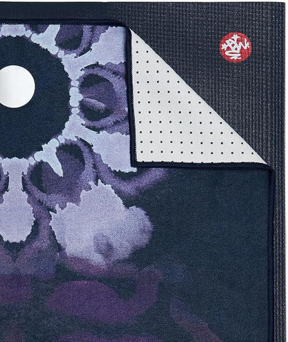 Manduka Yogitoes Yoga Towel – Rubber Grip Dots Non-Slip Bottom, Quick Dry Fitness Towel for Hot Yoga, Pilates, Exercise