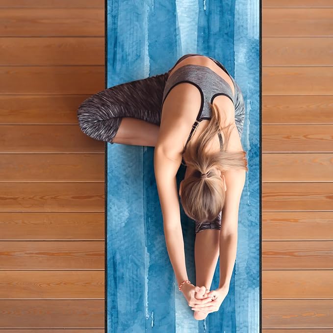 QiyI Yoga Mat Towel with Corner Pockets, Non Slip Sweat Absorbent Hot Yoga Towels, Soft Yoga Blankets with Travel Bag, Skidless Mat Cover for Workout, Gym, Fitness - 70"x26", Blue Tie Dye