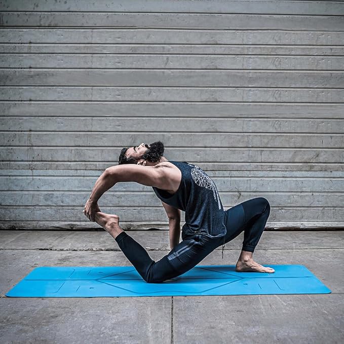 Liforme Original Yoga Mat – Free Yoga Bag Included - Patented Alignment System, Warrior-like Grip, Non-slip, Eco-friendly, sweat-resistant, long, wide, 4.2mm thick mat for comfort