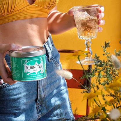 Kusmi Tea - Detox - Organic Blend of Green Tea, Mate & Lemon - Lemongrass, Rose Hip and Lemon Flavours - Enjoy Hot or Iced - Loose Leaf Tea - Tin Box of 3.5 oz - Quantity for about 50 cups