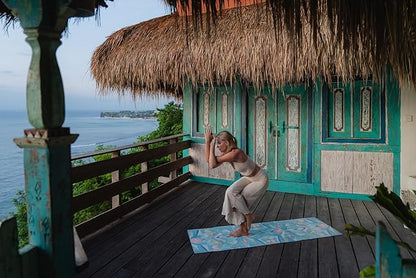 YOGA DESIGN LAB | The Combo Yoga Mat | 2-in-1 Mat+Towel | Eco Luxury | Ideal for Hot Yoga, Power, Bikram, Ashtanga, Sweat | Studio Quality | Includes Carrying Strap!