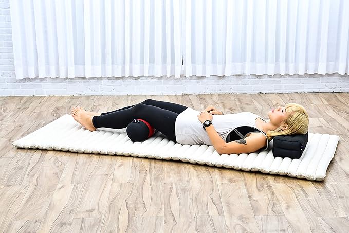 Leewadee Small Yoga Bolster – Shape-Retaining Cervical Neck Roll, Tube Pillow for Comfortable Reading, Kapok Filling, 22 x 6 x 6 inches