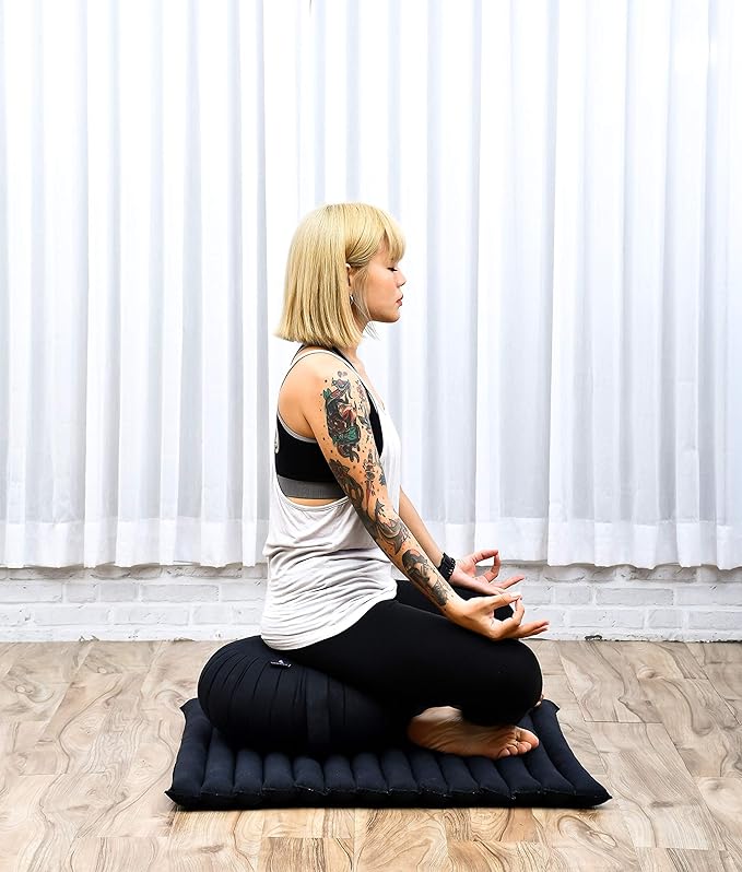 Leewadee Meditation Cushion Set – 1 Round Zafu Meditation Pillow and 1 Square Roll-Up Zabuton Meditation Mat, Pillows Bundle Filled with Kapok