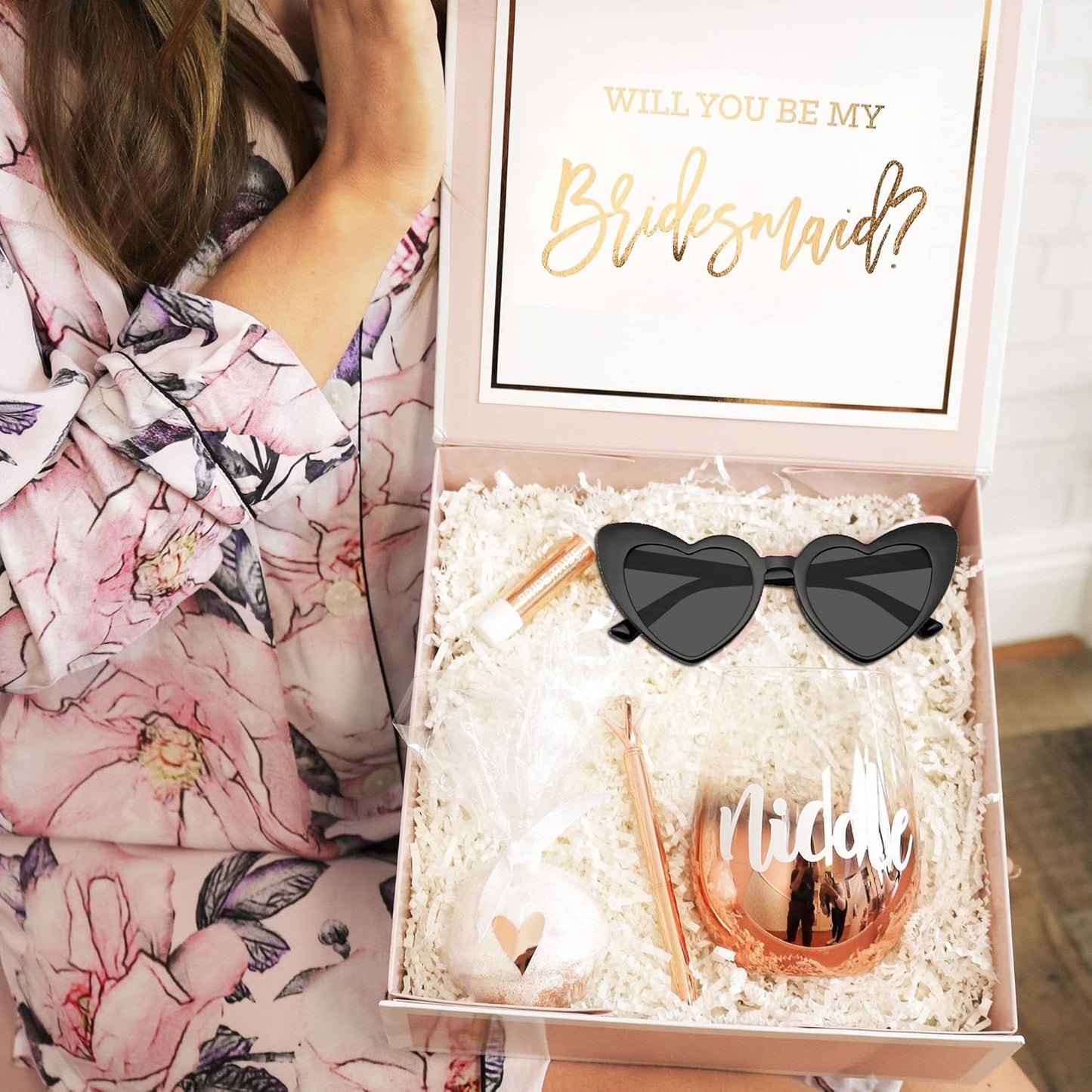 1+7 Pack Bachelorette Party Favor Retro Heart Sunglasses and Bridesmaid Scrunchies Set (Purple)