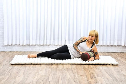 Leewadee Small Yoga Bolster – Shape-Retaining Cervical Neck Roll, Tube Pillow for Comfortable Reading, Kapok Filling, 22 x 6 x 6 inches