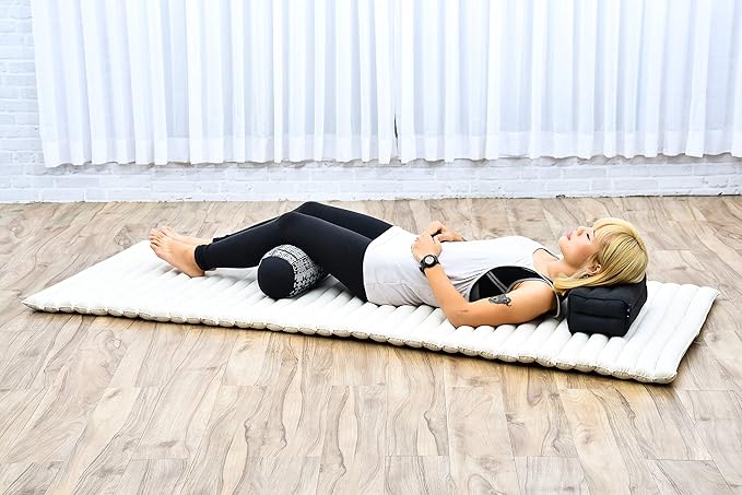Leewadee Small Yoga Bolster – Shape-Retaining Cervical Neck Roll, Tube Pillow for Comfortable Reading, Kapok Filling, 22 x 6 x 6 inches