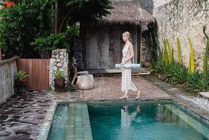 YOGA DESIGN LAB | The Combo Yoga Mat | 2-in-1 Mat+Towel | Eco Luxury | Ideal for Hot Yoga, Power, Bikram, Ashtanga, Sweat | Studio Quality | Includes Carrying Strap!