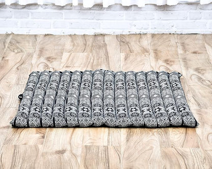 Leewadee Zabuton Seating Cushion – Square Floor Seat for Meditation Exercises, Light Yoga Mat Filled with Kapok