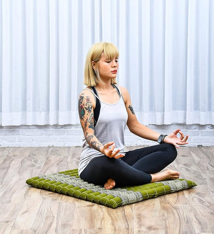 Leewadee Zabuton Seating Cushion – Square Floor Seat for Meditation Exercises, Light Yoga Mat Filled with Kapok