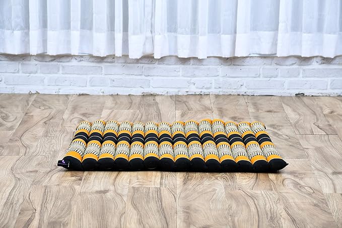 Leewadee Zabuton Seating Cushion – Square Floor Seat for Meditation Exercises, Light Yoga Mat Filled with Kapok